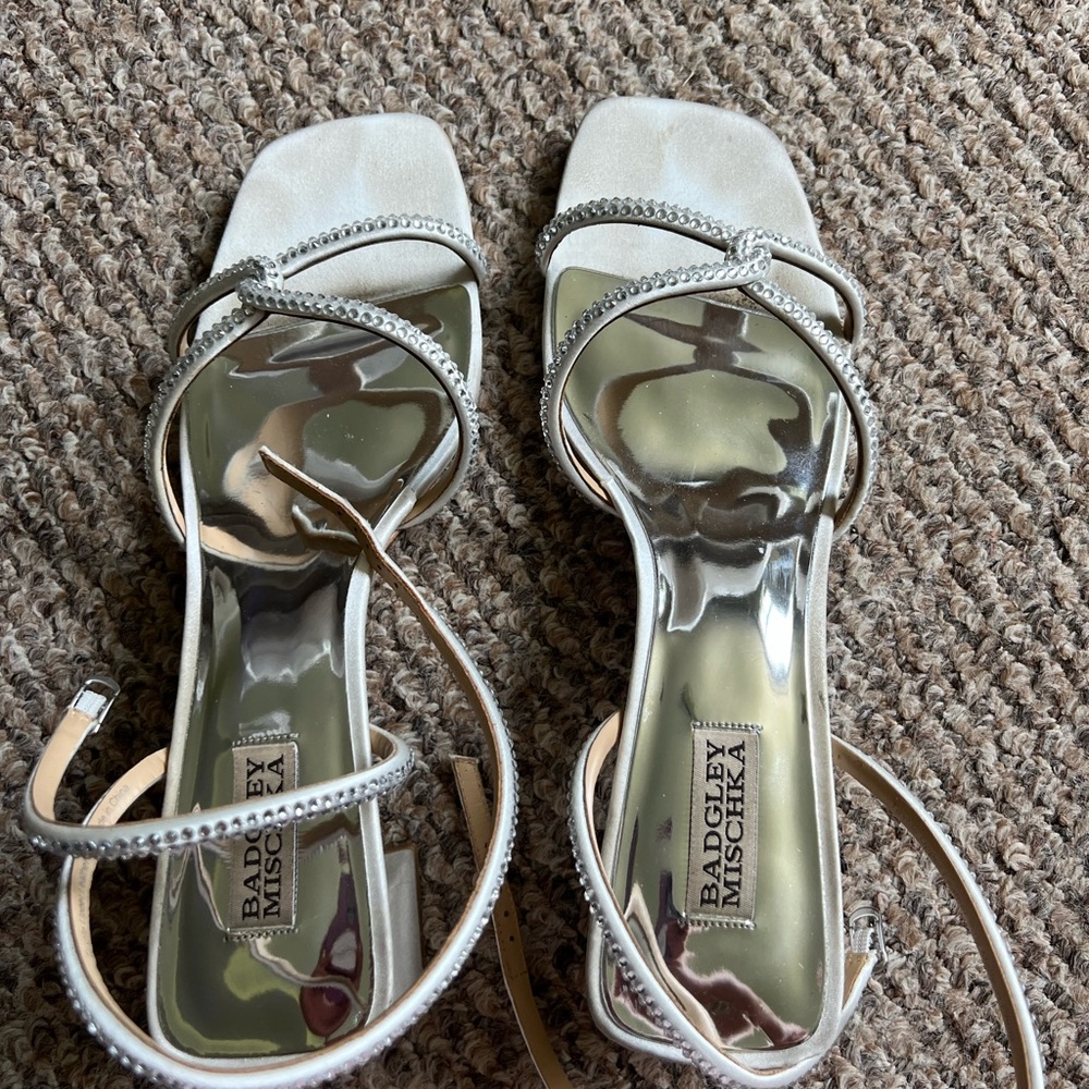 Badgley Mischka Brisa Ankle strap heels